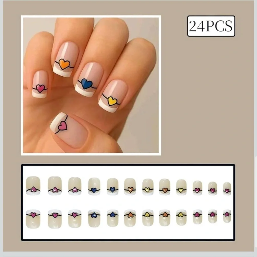 Heart Fake Press On Nails NWT